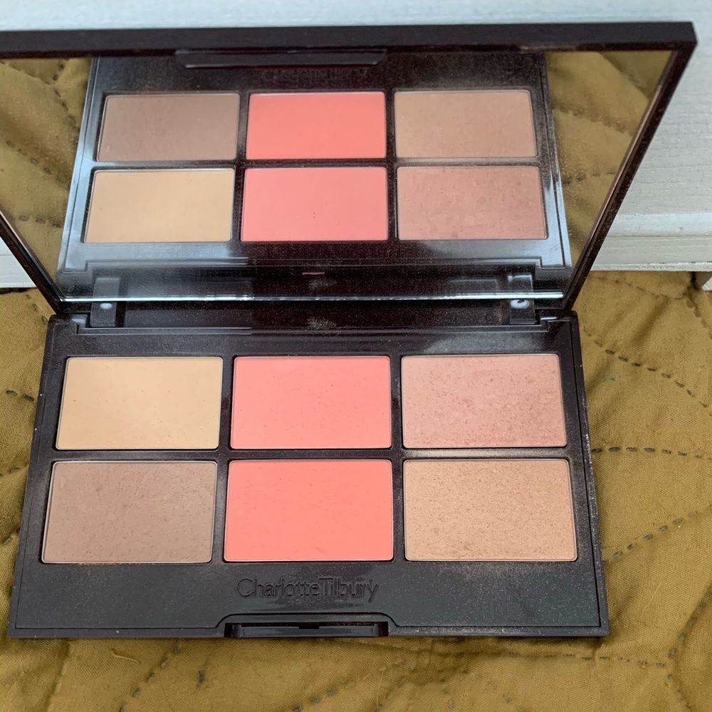 Charlotte Tilbury Glowing Pretty Palette LE